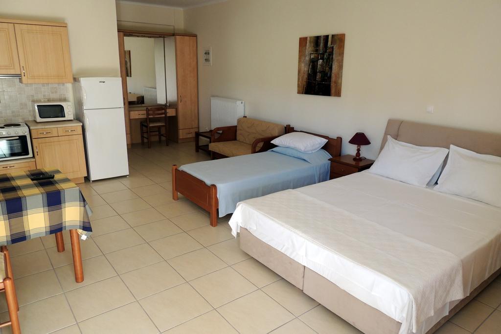 Studio Kamelia Apartamento Finikounta Quarto foto